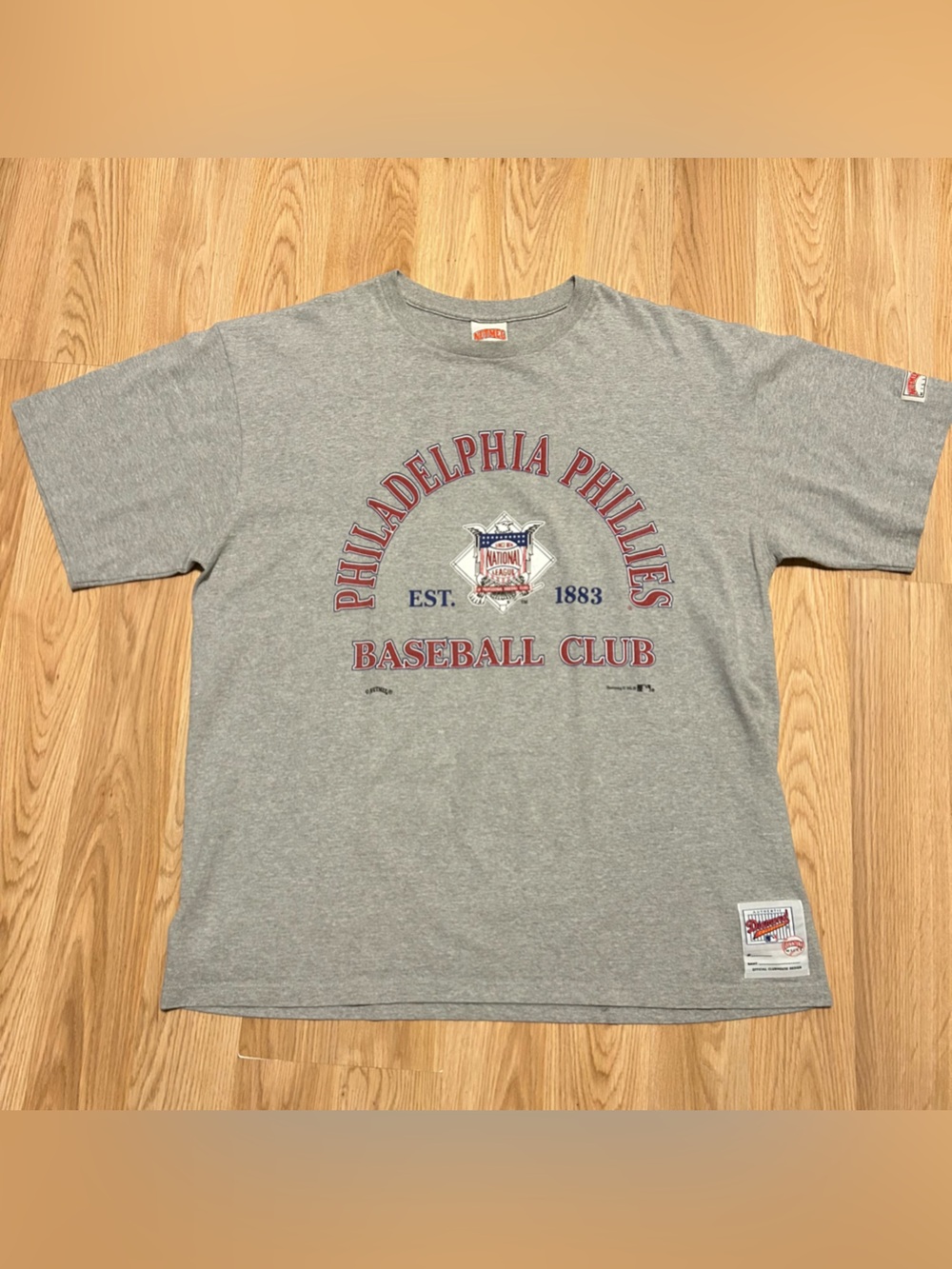 Philadelphia Phillies Baseball Club Nutmeg Men’s XL Grey T-Shirt